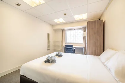 Private room at Rua Almirante Barroso, image 1 of 10