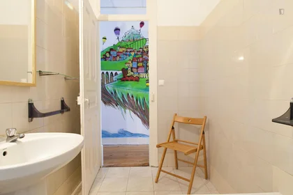 Private room at Rua José Falcão, image 14 of 20