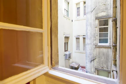Private room at Rua José Falcão, image 19 of 20