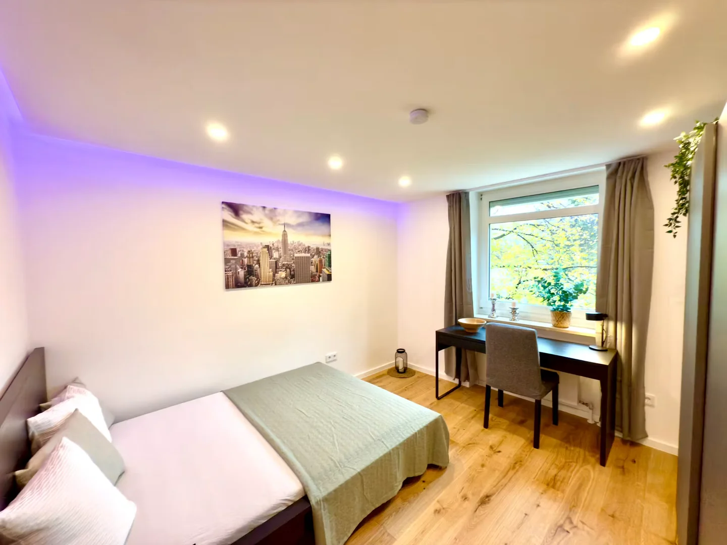Quarto de estudante económico com localização conveniente em 