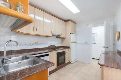 Chambre privée à Carrer Sant Vicent 16, image 11 de 11