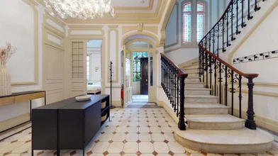 Entire apartment at 46 Rue Jean de Bernardy, 13001 Marseille, France, image 15 of 21