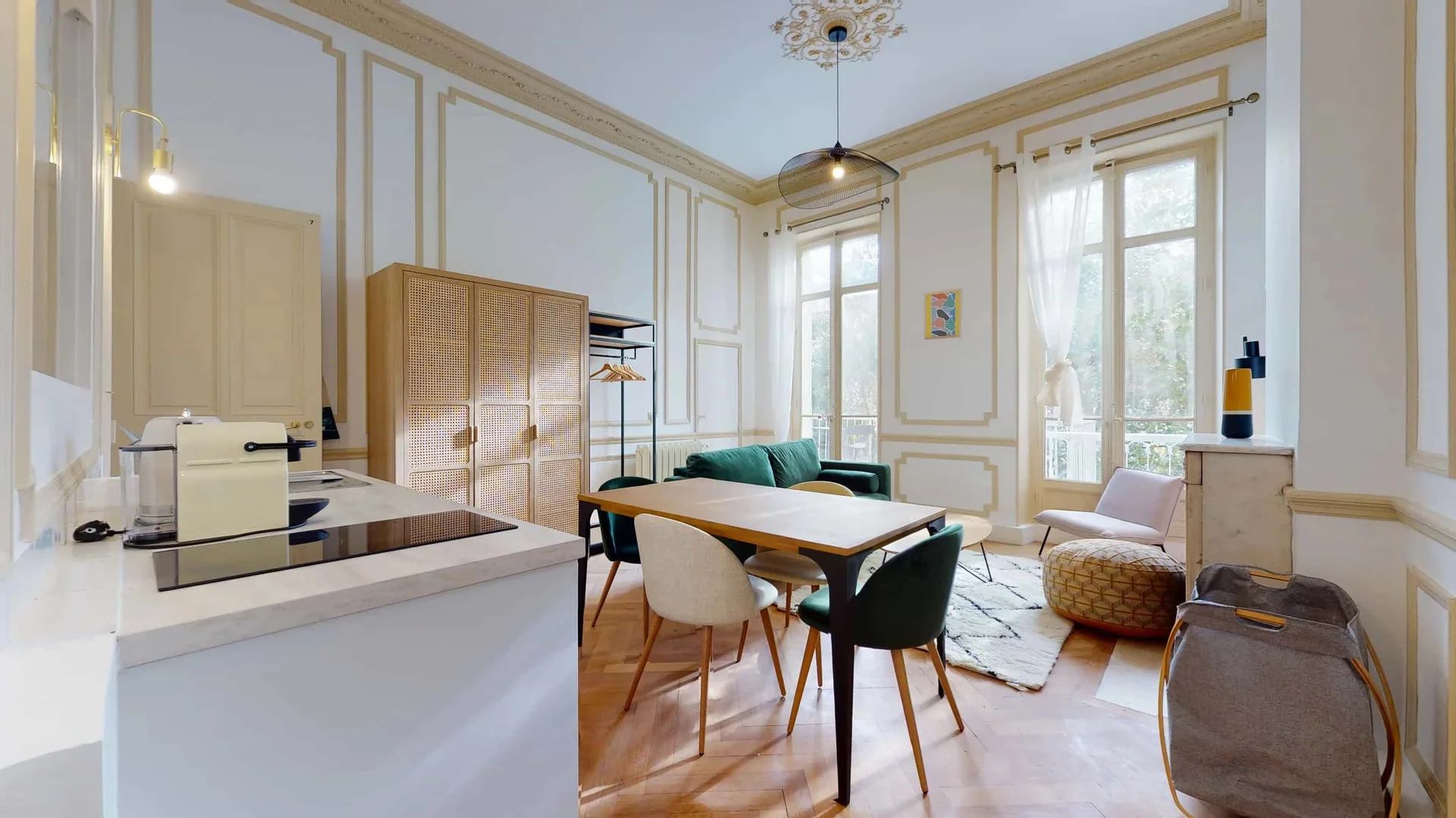 46 Rue Jean de Bernardy, 13001 Marseille, France
