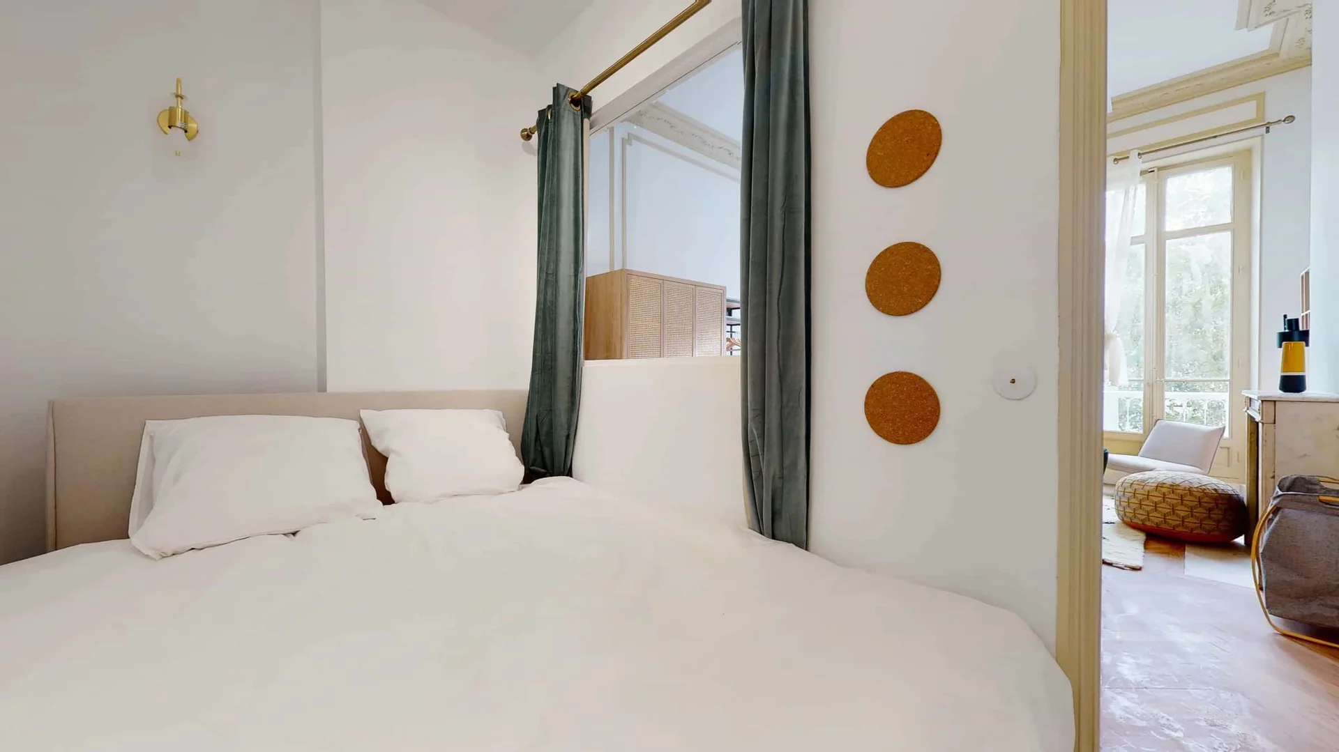 46 Rue Jean de Bernardy, 13001 Marseille, France
