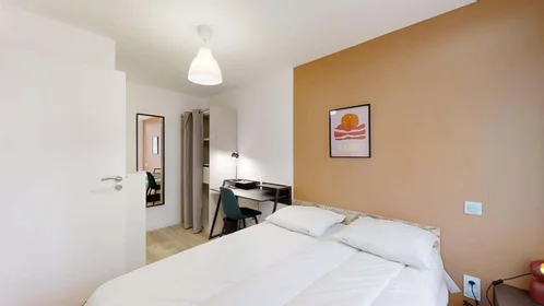 Private room at 4 Bd Voltaire, 35000 Rennes, France, image 4 of 21
