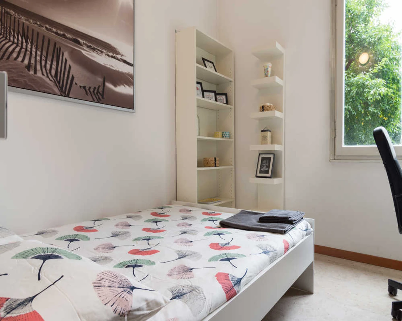 Camera accogliente per studenti disponibile a 