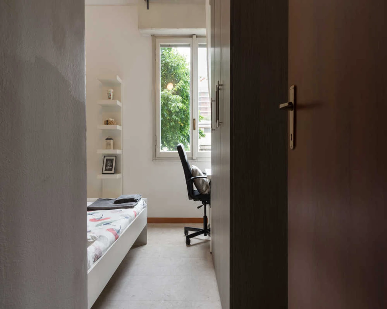 Camera per studenti economica vicino al campus a 