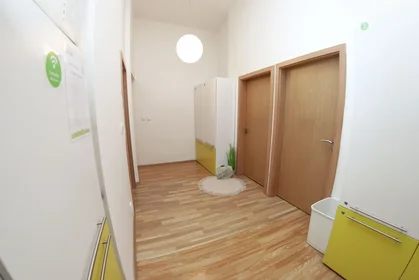 Habitación privada en Běhounská 4, imagen 4 de 6