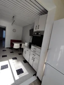 Quarto privado em Boulevard Robespierre, imagem 17 de 21
