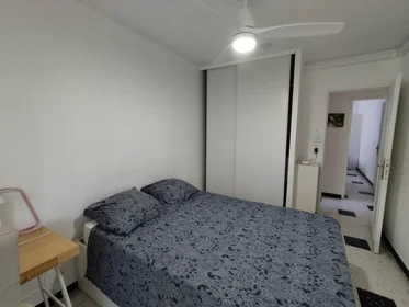 Quarto privado em Boulevard Robespierre, imagem 3 de 21