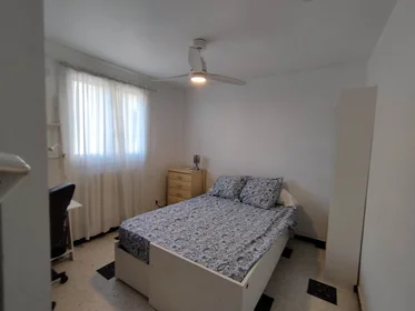 Quarto privado em Boulevard Robespierre, imagem 6 de 21