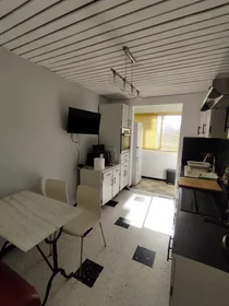 Quarto privado em Boulevard Robespierre, imagem 16 de 21