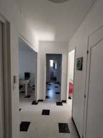 Quarto privado em Boulevard Robespierre, imagem 20 de 21