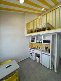 Stüdyo daire konumu Ayvansaray, Derviszade Araligi Sokak, 14 30 görüntüsü