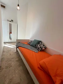 Quarto privado em Via Grazia Deledda, 22, 09127 Cagliari CA, Italy, imagem 1 de 6