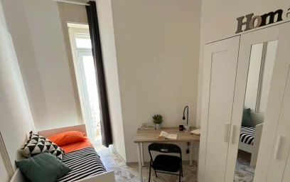 Privatzimmer in der Via Grazia Deledda, 22, 09127 Cagliari CA, Italy, bild 3 von 5