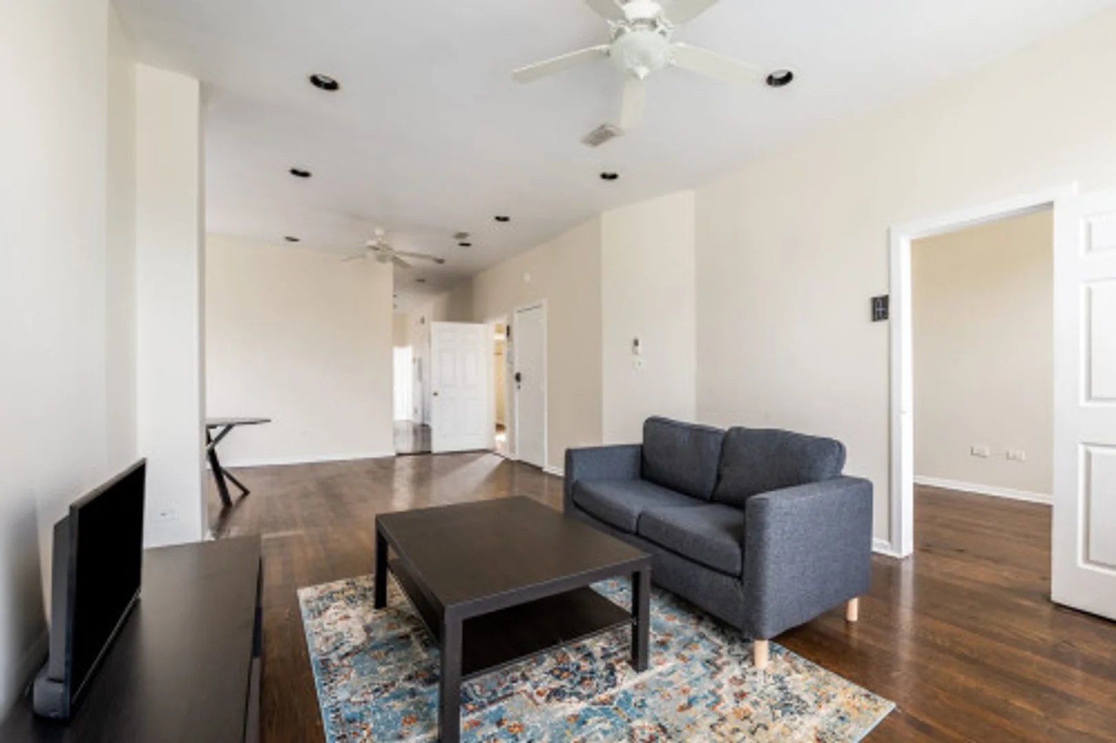 Budget-friendly student room close to campus in 
