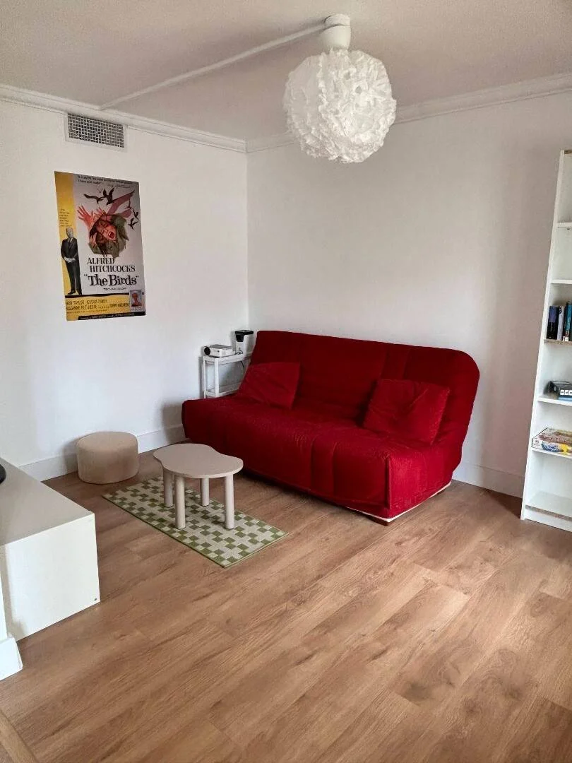 Comfortable and spacious student room in 