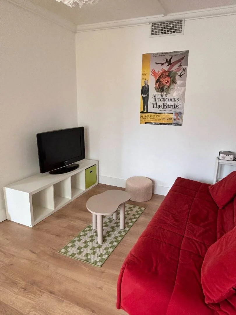 Economical student room with convenient location in 
