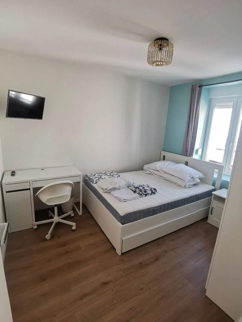 Chambre d'étudiant économique avec emplacement pratique dans 