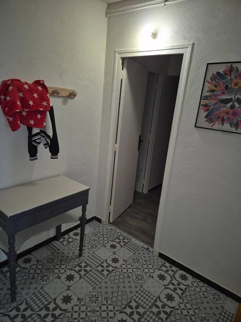 Habitación para estudiantes en  con área de estudio y facilidades compartidas