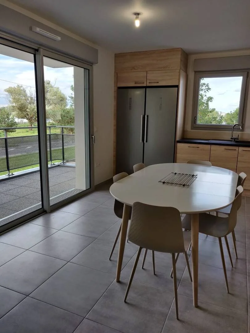 Habitación acogedora para estudiantes disponible en 