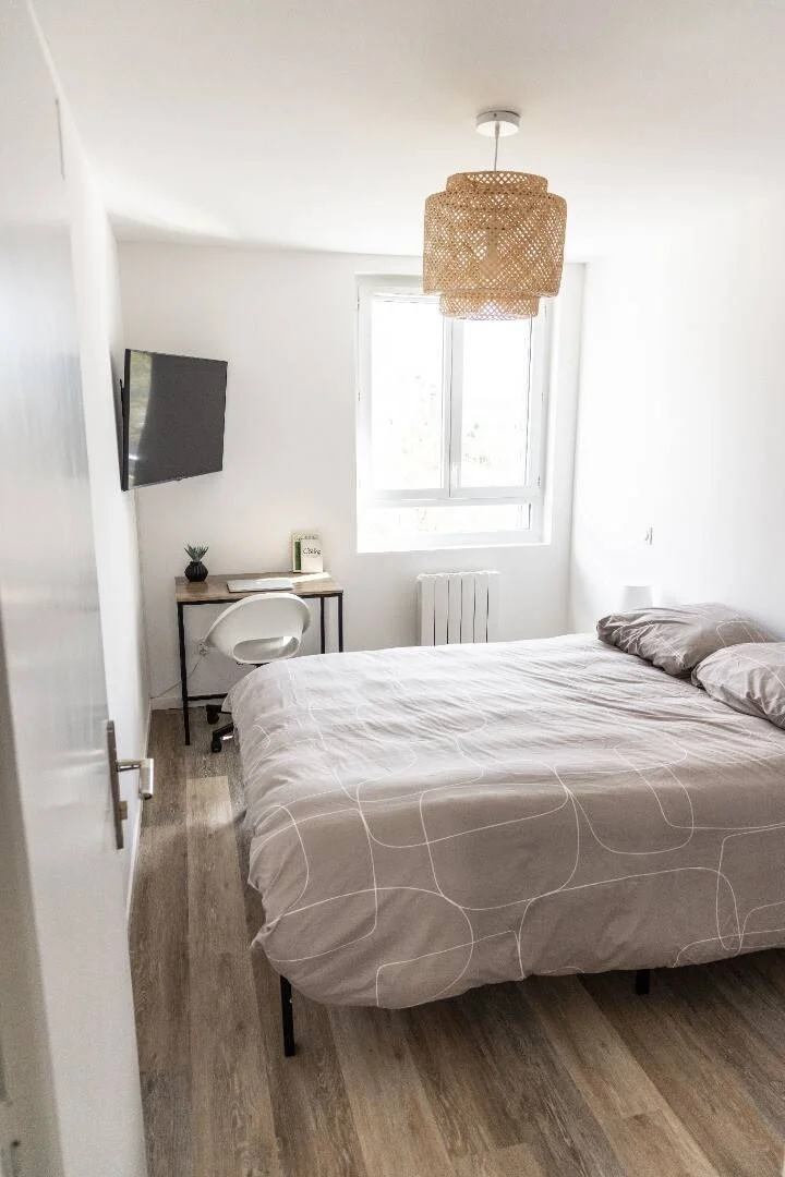 Chambre à louer dans un appartement d'étudiant à , entièrement meublée