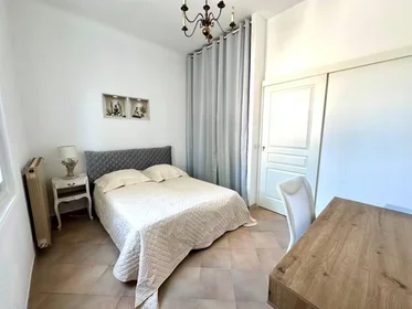 Private room at Antibes, 06600, image 12 of 14