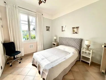Private room at Antibes, 06600, image 9 of 14