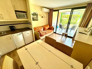 Chambre privée à Cannes, 06150, image 3 de 25