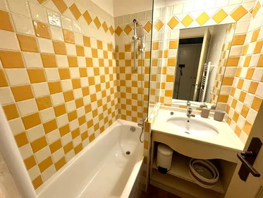 Chambre privée à Cannes, 06150, image 23 de 25