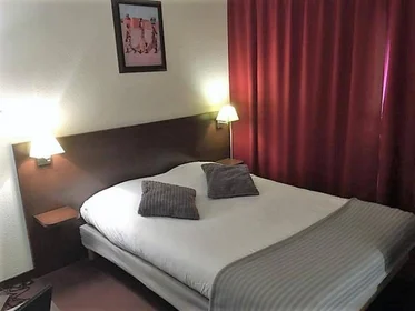 Private room in residence at Grenoble, 38000, image 2 of 10
