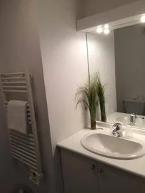 Private room in residence at Grenoble, 38000, image 3 of 10