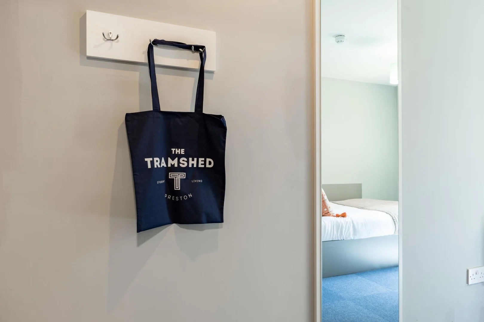 Chambre conviviale pour les étudiants dans  avec des équipements modernes