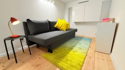 Evin tamamı konumu ul.Reja , 10 13 görüntüsü