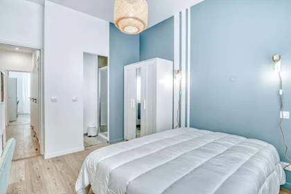 Chambre privée à 27 Rue Châteauneuf, 06000 Nice, France, image 1 de 10