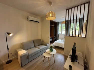 整套公寓 在 Av. Bellas Vistas, 9, local 3, 28925 Alcorcón, Madrid, Spain, 10的图像1