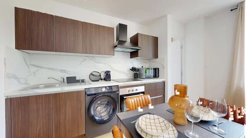Private room at Rue Armand Carrel, 59000 Lille, France, image 14 of 17
