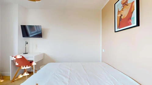 Özel oda konumu Rue Armand Carrel, 59000 Lille, France, 4 17 görüntüsü