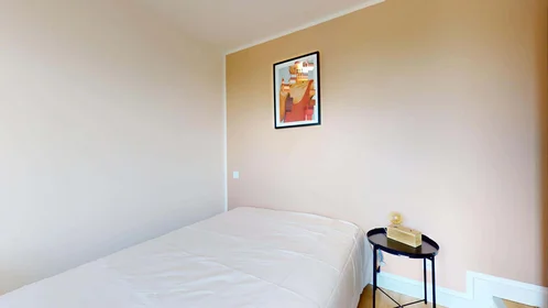 Özel oda konumu Rue Armand Carrel, 59000 Lille, France, 6 17 görüntüsü