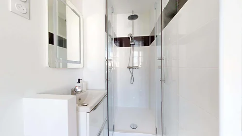 Özel oda konumu Rue Armand Carrel, 59000 Lille, France, 8 17 görüntüsü