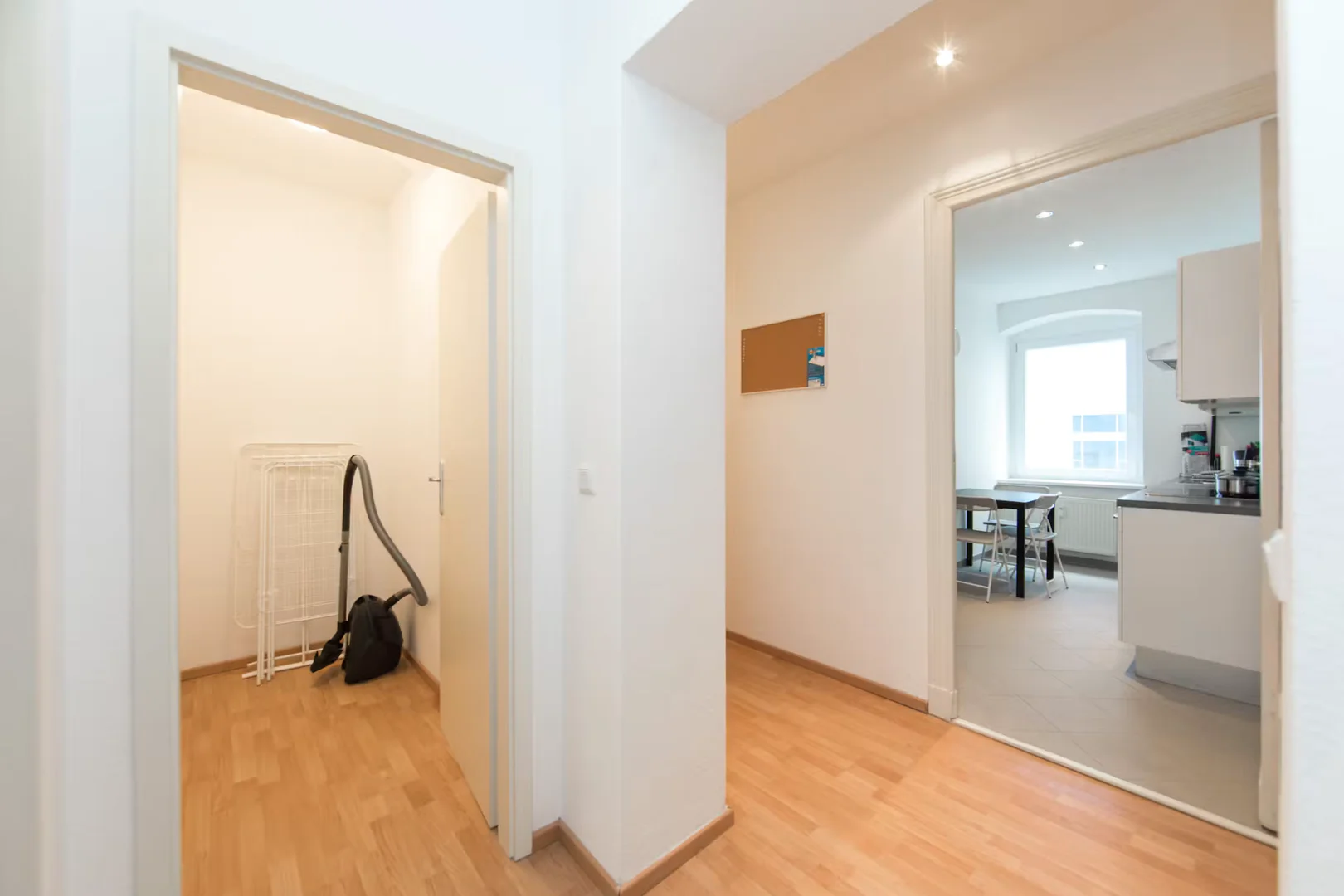 Chambre d'étudiant économique avec emplacement pratique dans