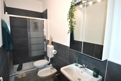 Quarto privado em Via Arsenio Crespellani, , imagem 7 de 10