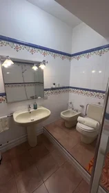Privatzimmer in der Via Pietro Giardini, Circoscrizione 1, bild 7 von 10