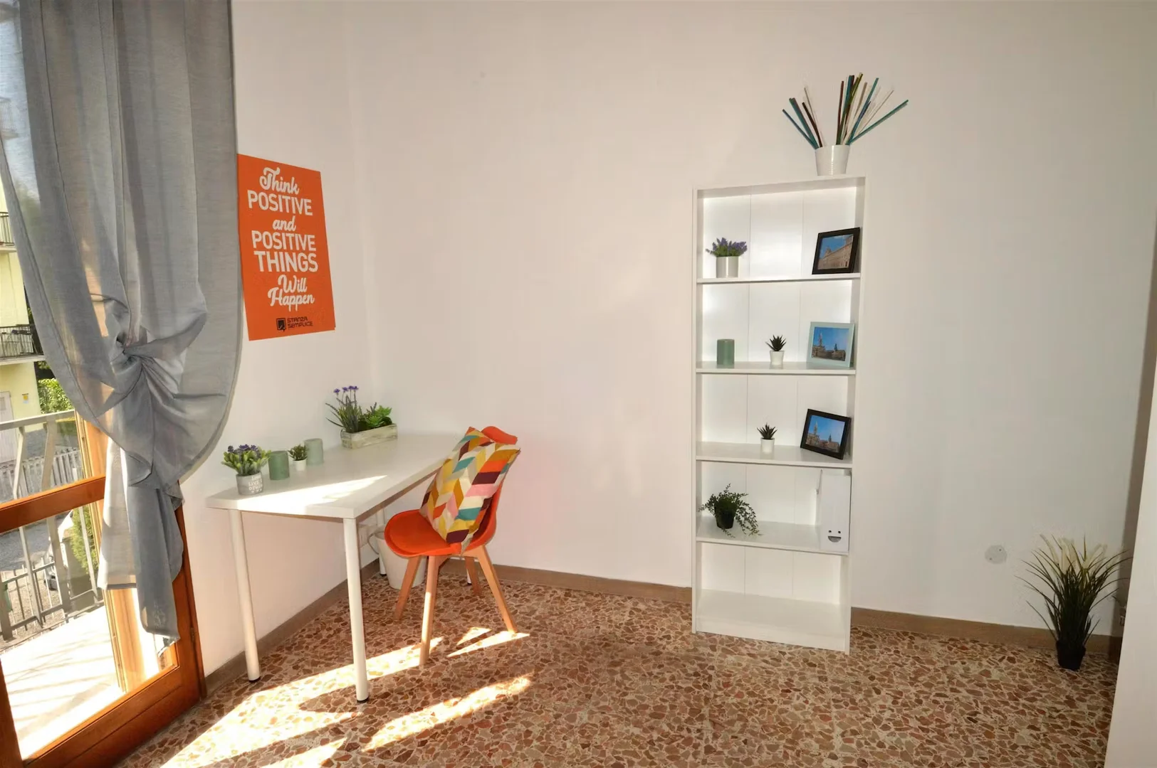 Camera per studenti in  con servizi moderni