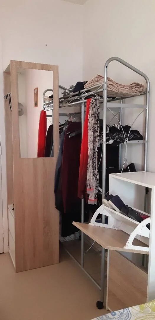 Chambre d'étudiant confortable et spacieuse dans 