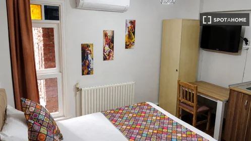 Studio à Kalyoncu Kulluğu, image 15 de 19
