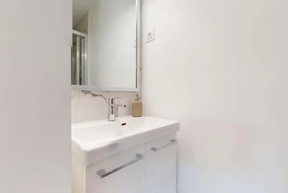 Private room at 69 Rue Brochier, 13005 Marseille, France, image 6 of 17