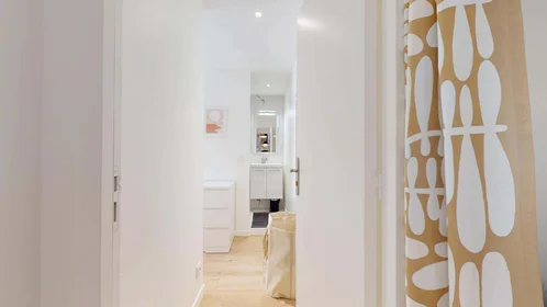 Privatzimmer in der 69 Rue Brochier, 13005 Marseille, France, bild 2 von 16