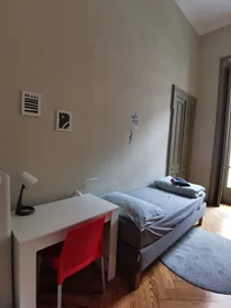 Habitación privada en Corso Giuseppe Siccardi, 4, 1° Piano Scala B, imagen 4 de 13